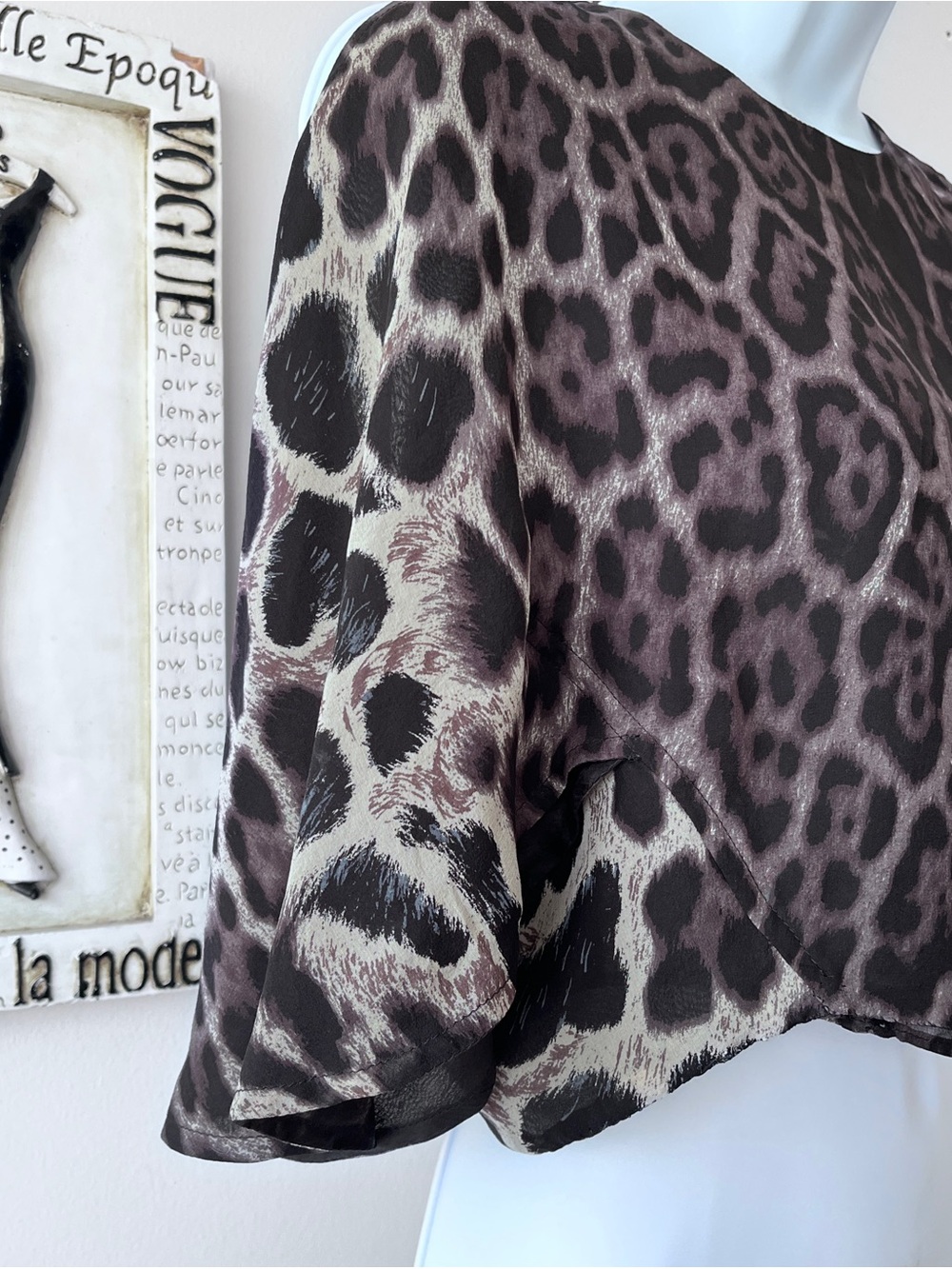 Y2K Yves Saint Laurent Leopard Print Silk Kimono Sleeve Open Back Crop Top Sz S - Picture 3 of 9